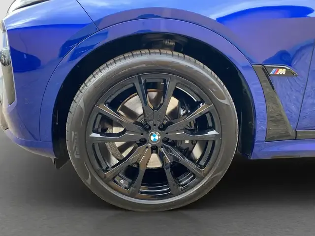 BMW X7 M