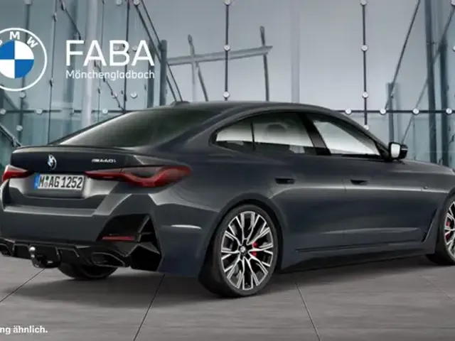 BMW 440