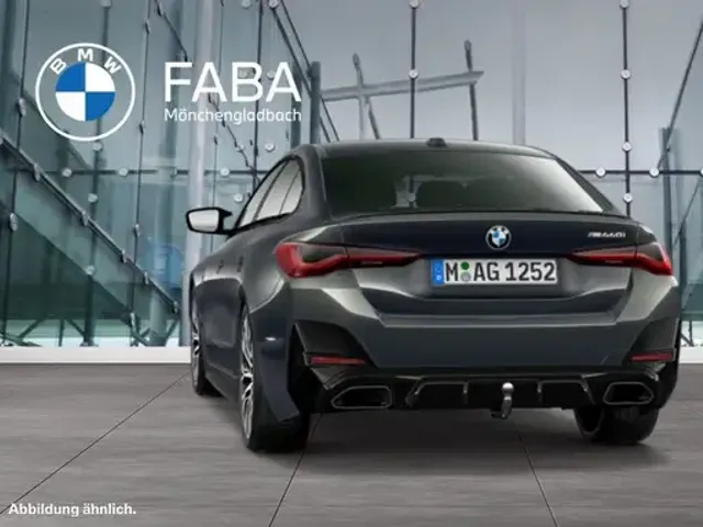 BMW 440