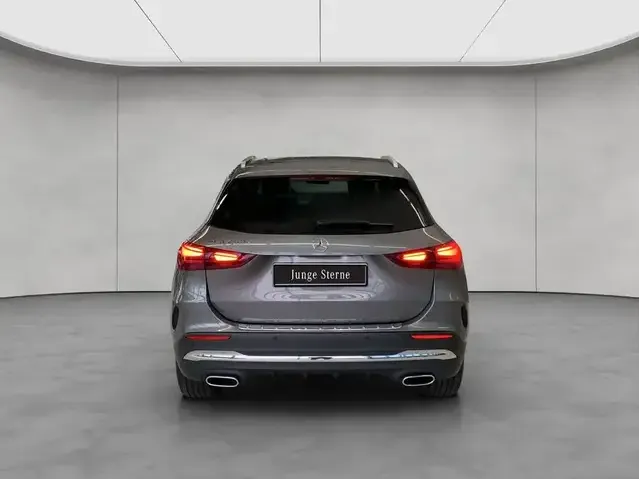 Mercedes-Benz GLA 250