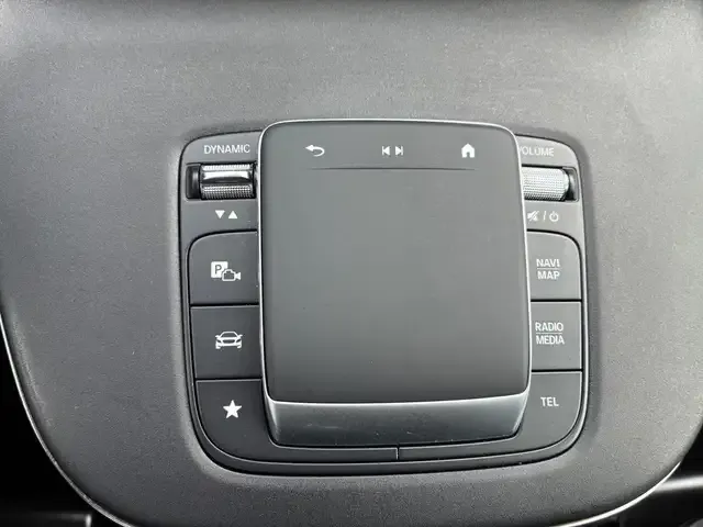Mercedes-Benz V 220