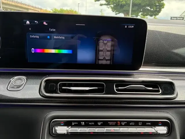 Mercedes-Benz V 220