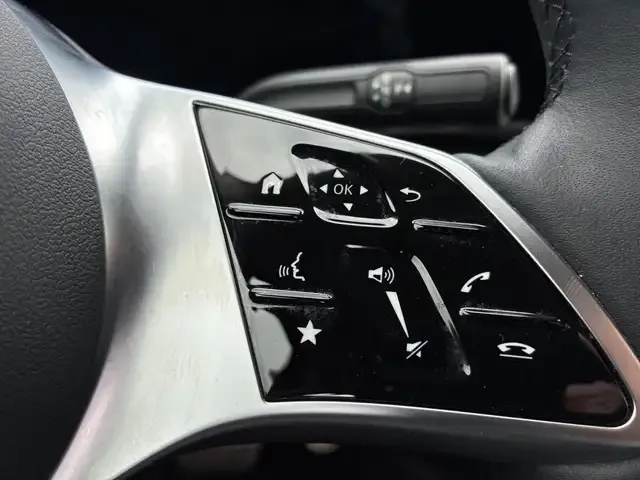 Mercedes-Benz V 220