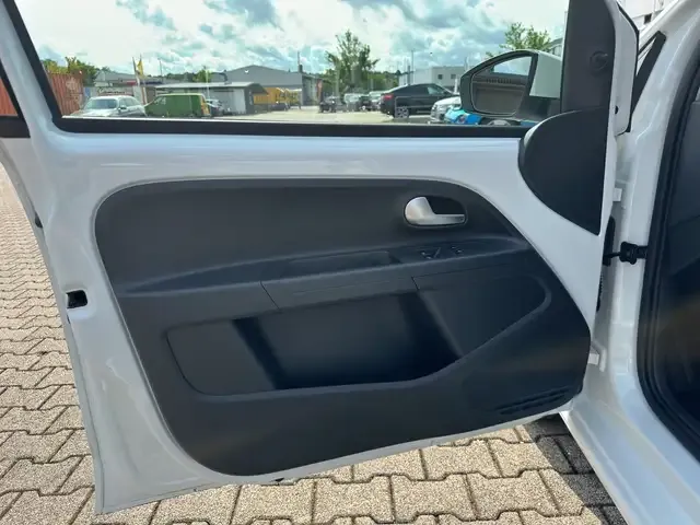 Volkswagen e-up!