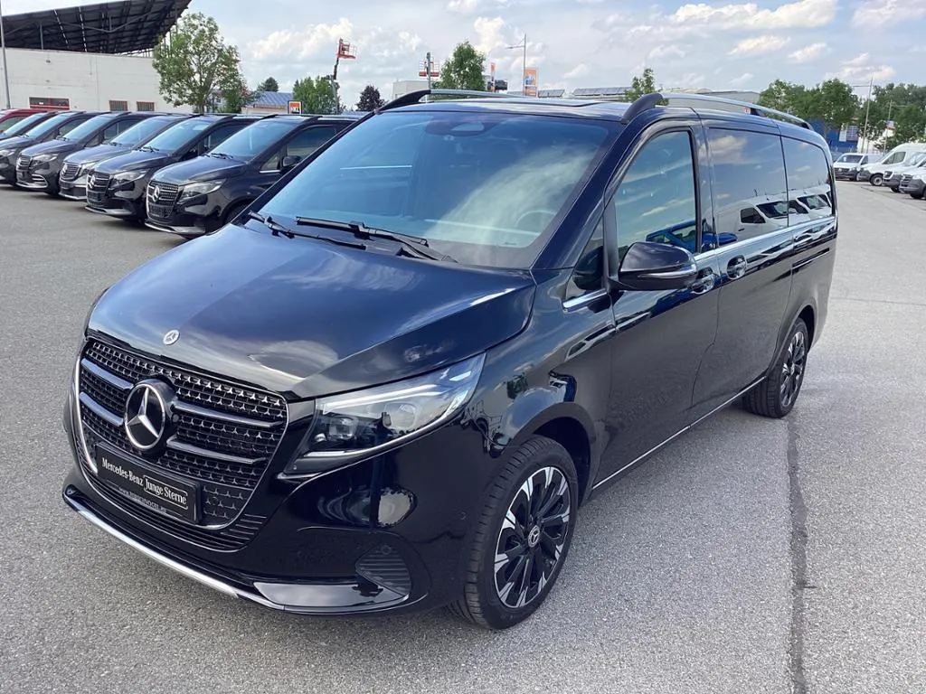 Mercedes-Benz V 220