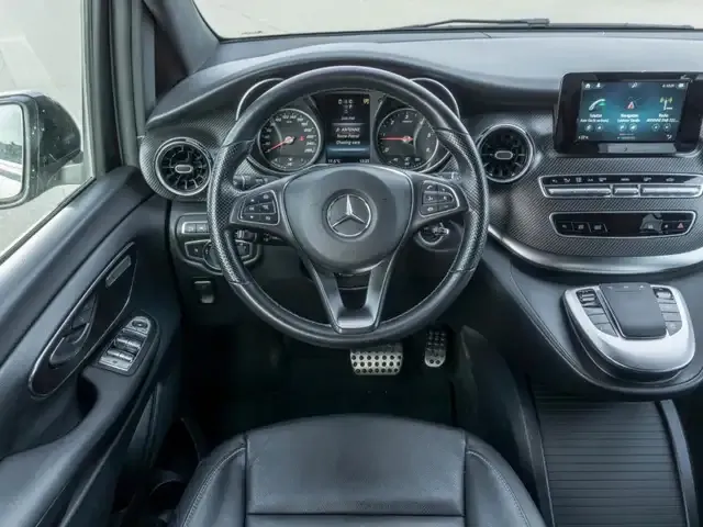 Mercedes-Benz V 250