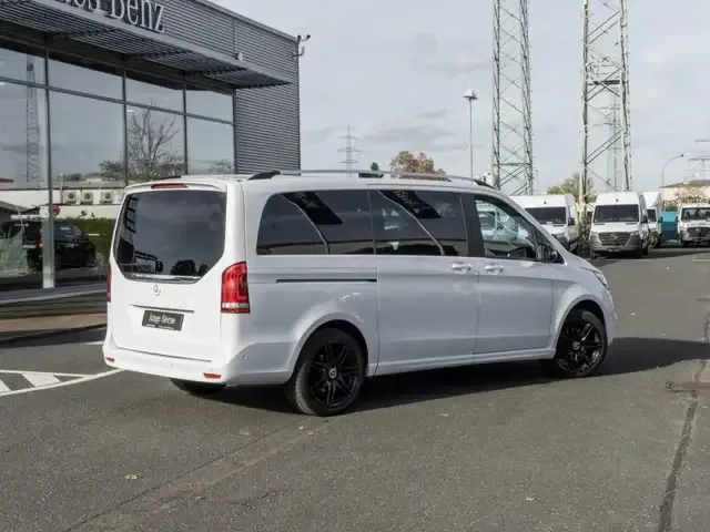 Mercedes-Benz V 250