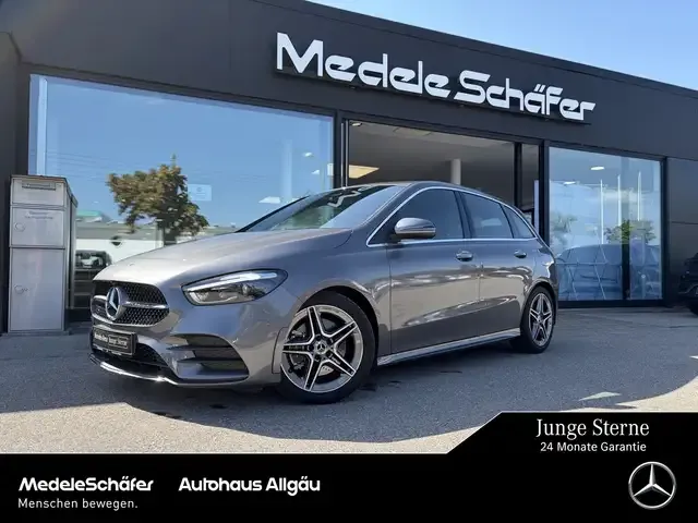 Mercedes-Benz B 220