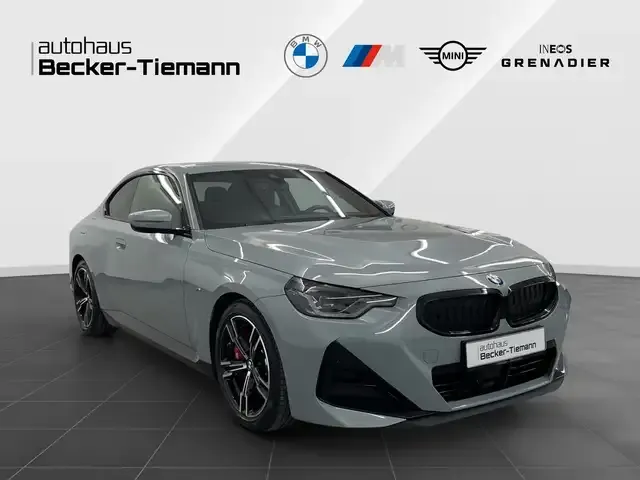BMW 220