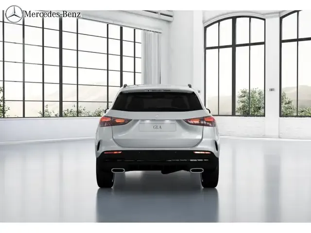 Mercedes-Benz GLA 200
