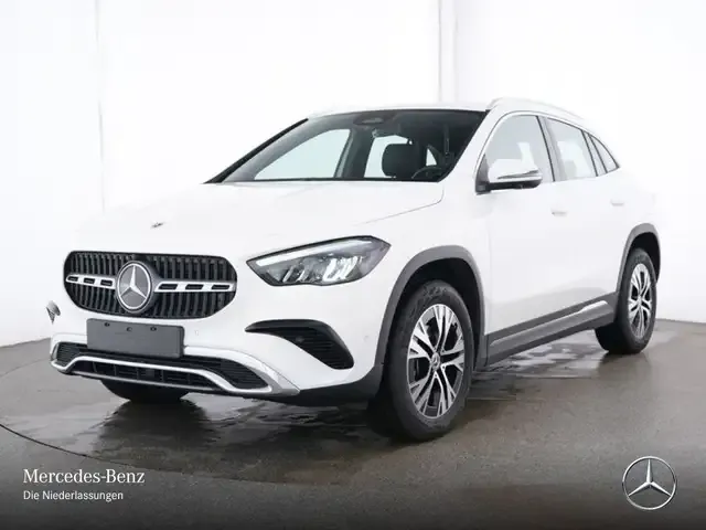 Mercedes-Benz GLA 180