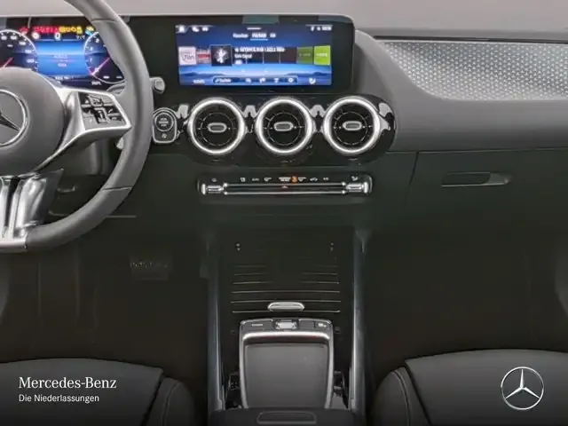Mercedes-Benz GLA 180