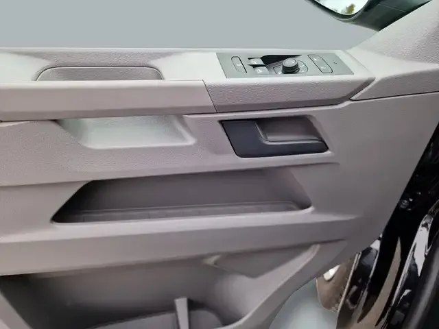 Volkswagen T6.1 Caravelle