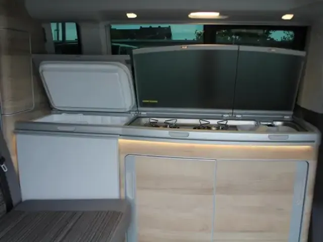 Volkswagen T6.1 California