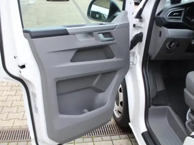 Volkswagen T6.1 California