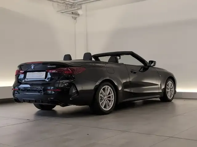 BMW 440