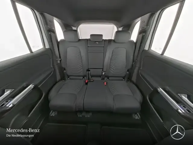 Mercedes-Benz EQB 300