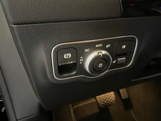 Mercedes-Benz EQA 300