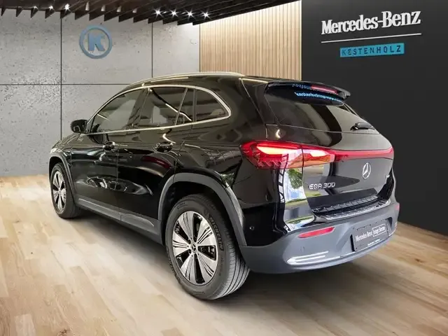 Mercedes-Benz EQA 300