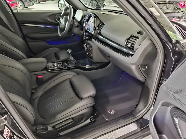 MINI Cooper Clubman