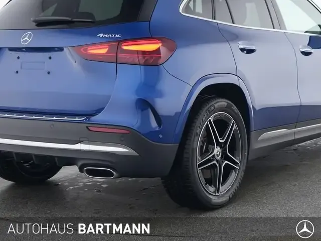 Mercedes-Benz GLA 220