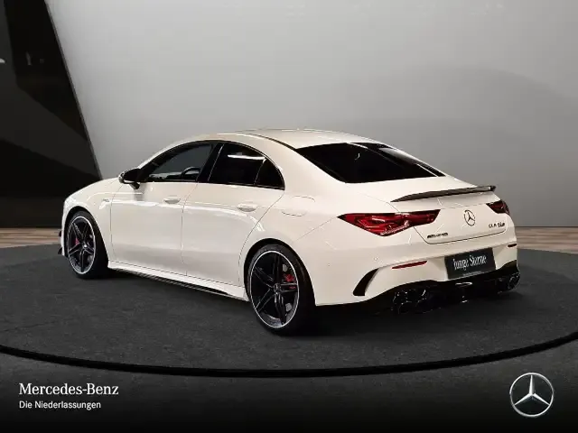 Mercedes-Benz CLA 45 AMG