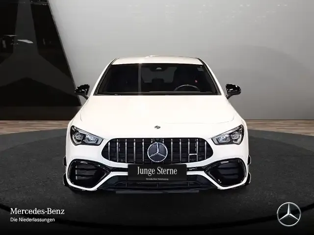Mercedes-Benz CLA 45 AMG