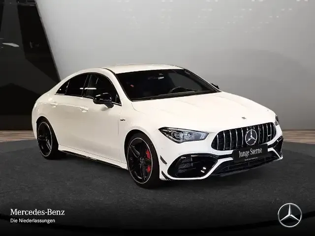Mercedes-Benz CLA 45 AMG