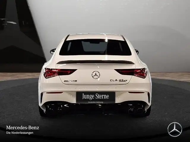 Mercedes-Benz CLA 45 AMG