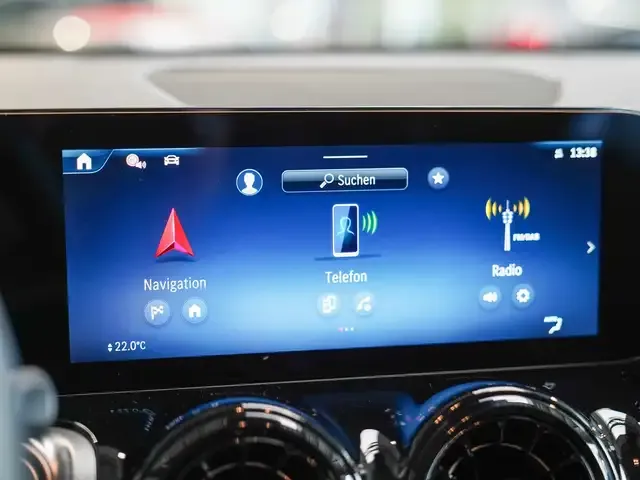 Mercedes-Benz GLB 200