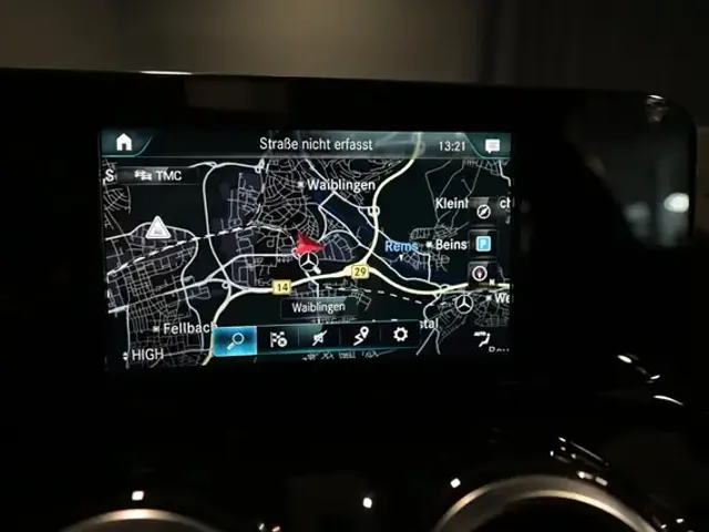 Mercedes-Benz GLA 200