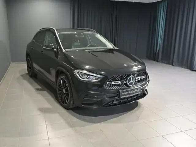 Mercedes-Benz GLA 200