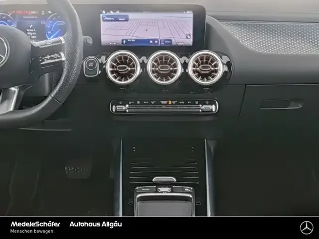 Mercedes-Benz EQA 300