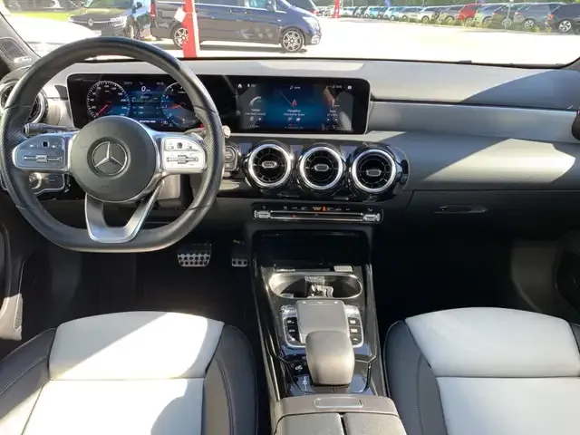 Mercedes-Benz A 35 AMG