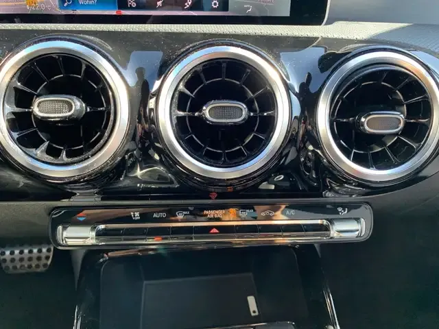 Mercedes-Benz A 35 AMG