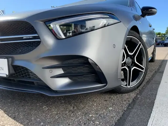 Mercedes-Benz A 35 AMG