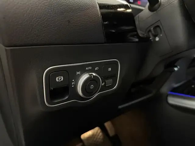 Mercedes-Benz GLA 220