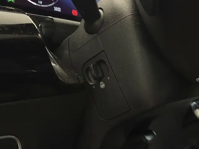 Mercedes-Benz GLA 220