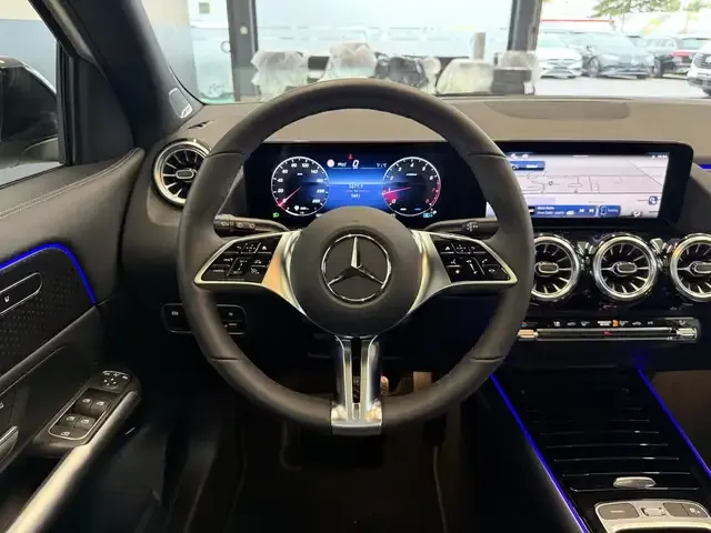 Mercedes-Benz GLA 220