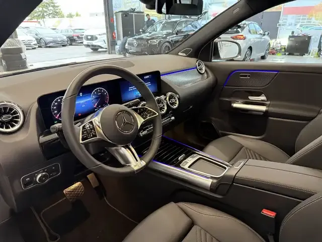 Mercedes-Benz GLA 220