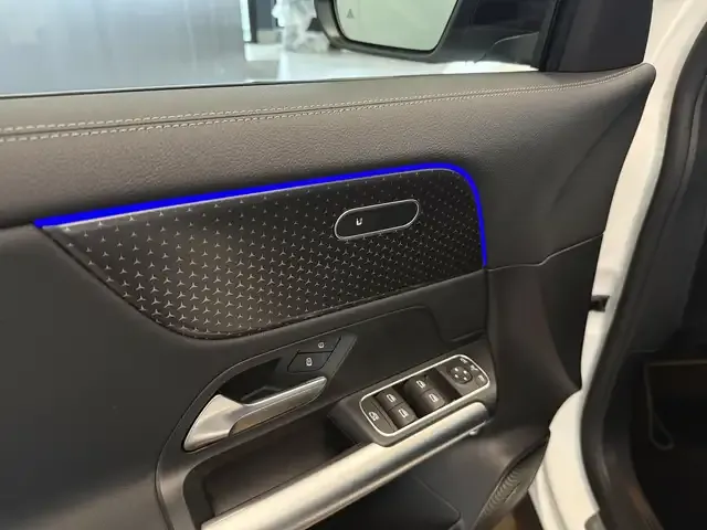 Mercedes-Benz GLA 220