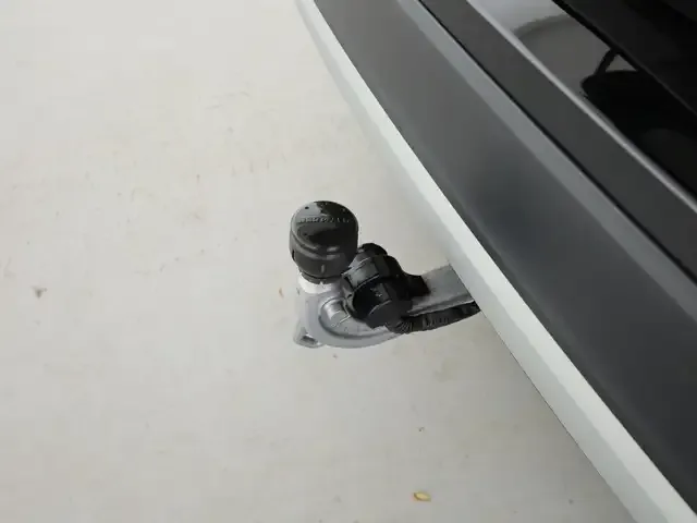 Mercedes-Benz GLB 220