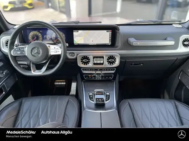 Mercedes-Benz G 500