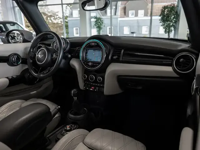 MINI One Cabrio