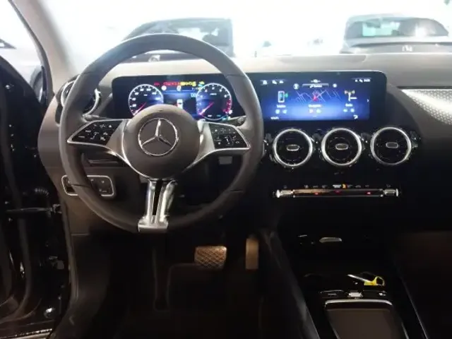 Mercedes-Benz GLA 180