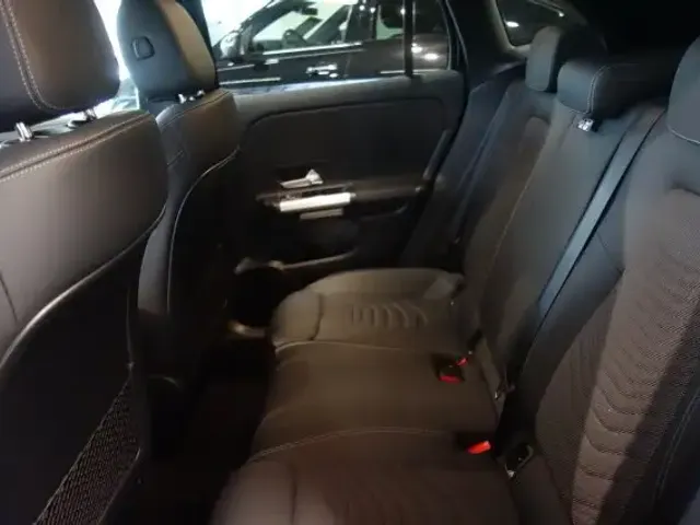 Mercedes-Benz GLA 180