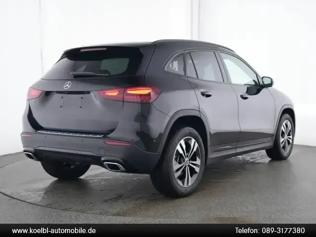 Mercedes-Benz GLA 180