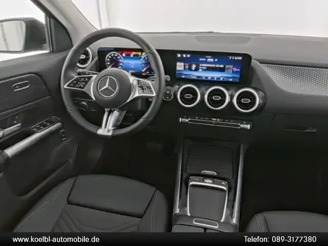 Mercedes-Benz GLA 180