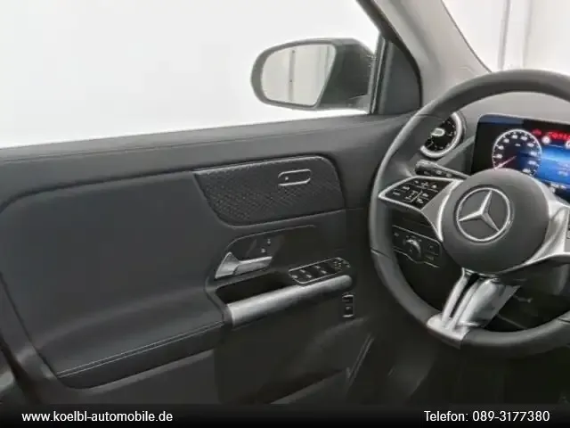 Mercedes-Benz GLA 180