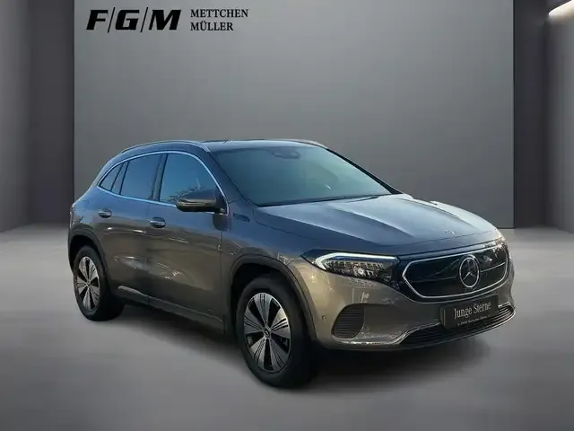 Mercedes-Benz EQA 300